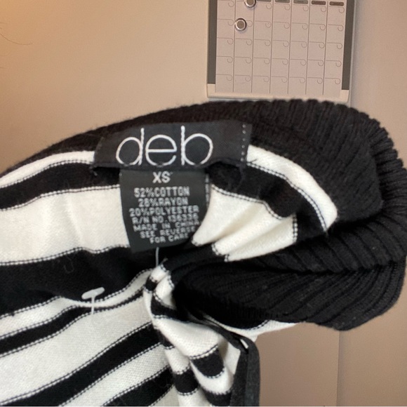 Deb Striped Cowl Neck Short Sleeve Sweatshirt - Picture 7 of 8